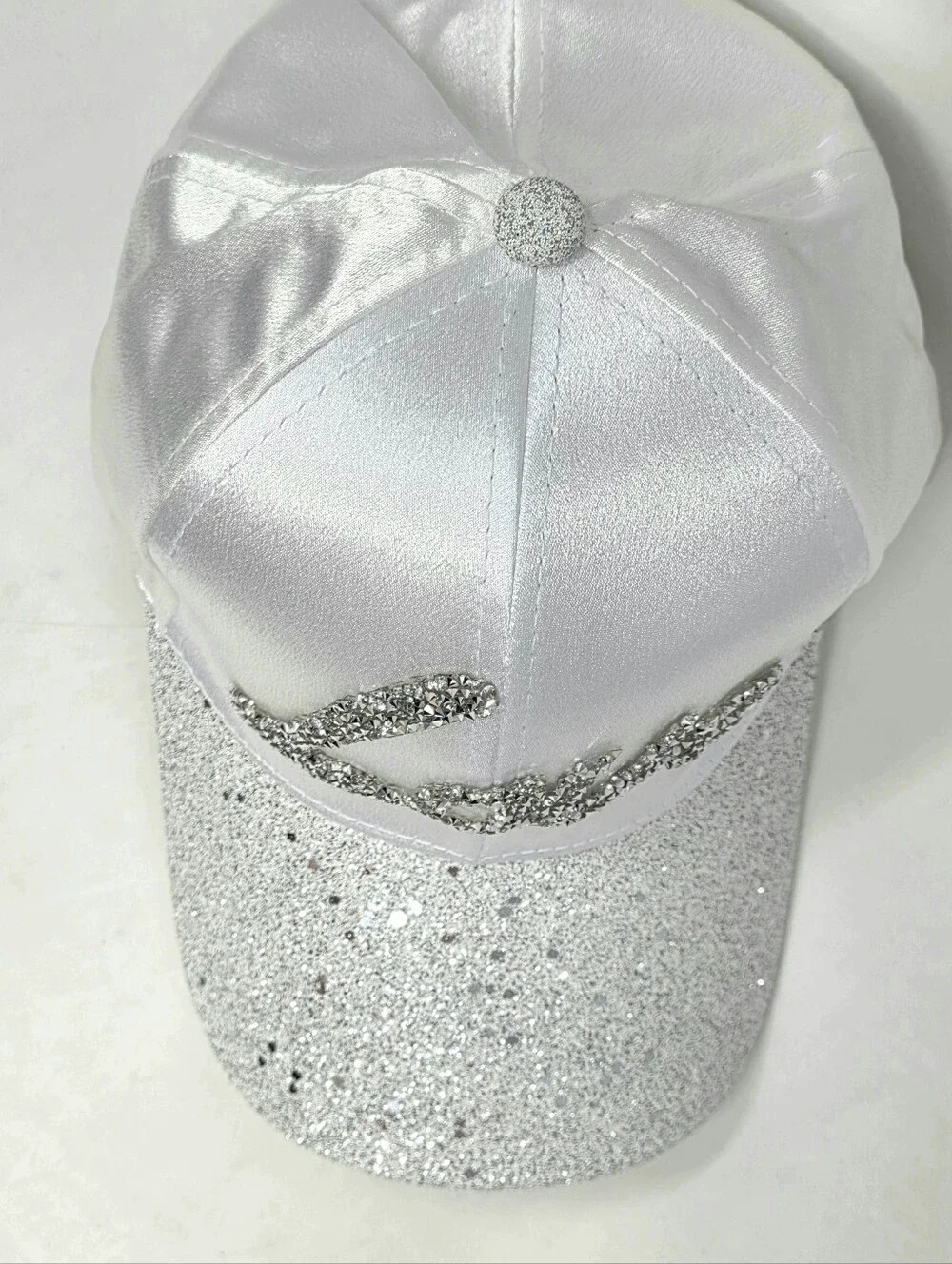 Fashion Style White Satin Rhinestone 